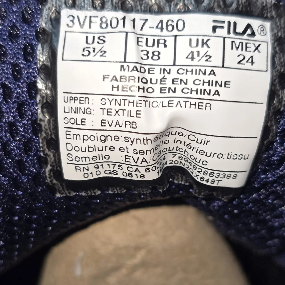 NWB Fila Kid's F-13‎ Outdoor Adjustable Sneaker Navy, White And Red size 3.5